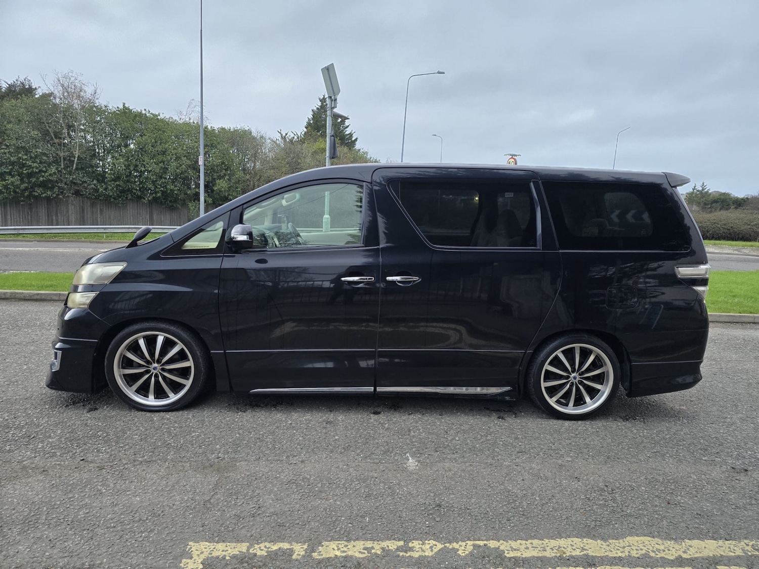 Used Toyota Vellfire 2012 for sale - 76958648: Photo 8