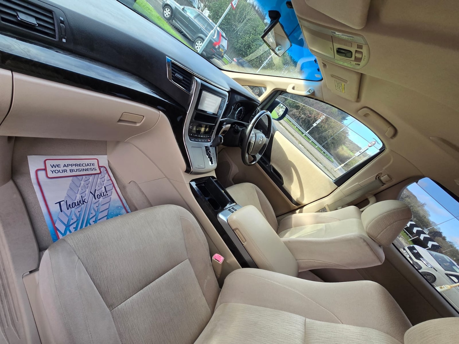 Used Toyota Vellfire 2025 for sale - 77247904: Photo 27