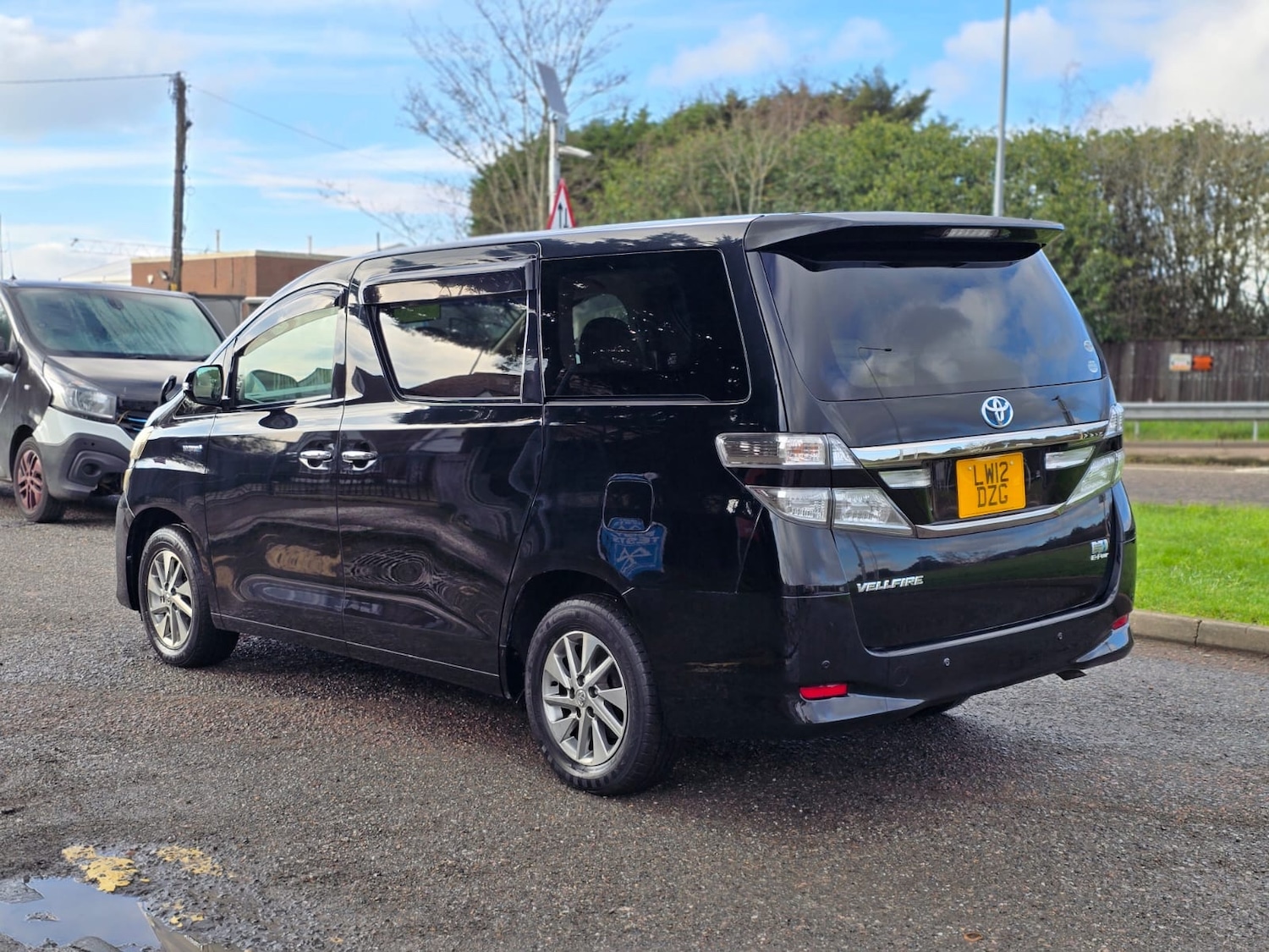 Used Toyota Vellfire 2025 for sale - 77247904: Photo 4