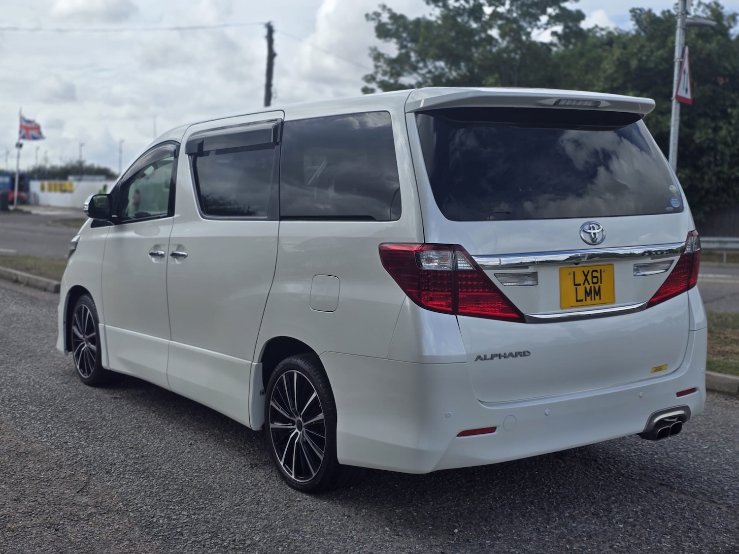 Used Toyota Alphard 2012 for sale - 76007175: Photo 4