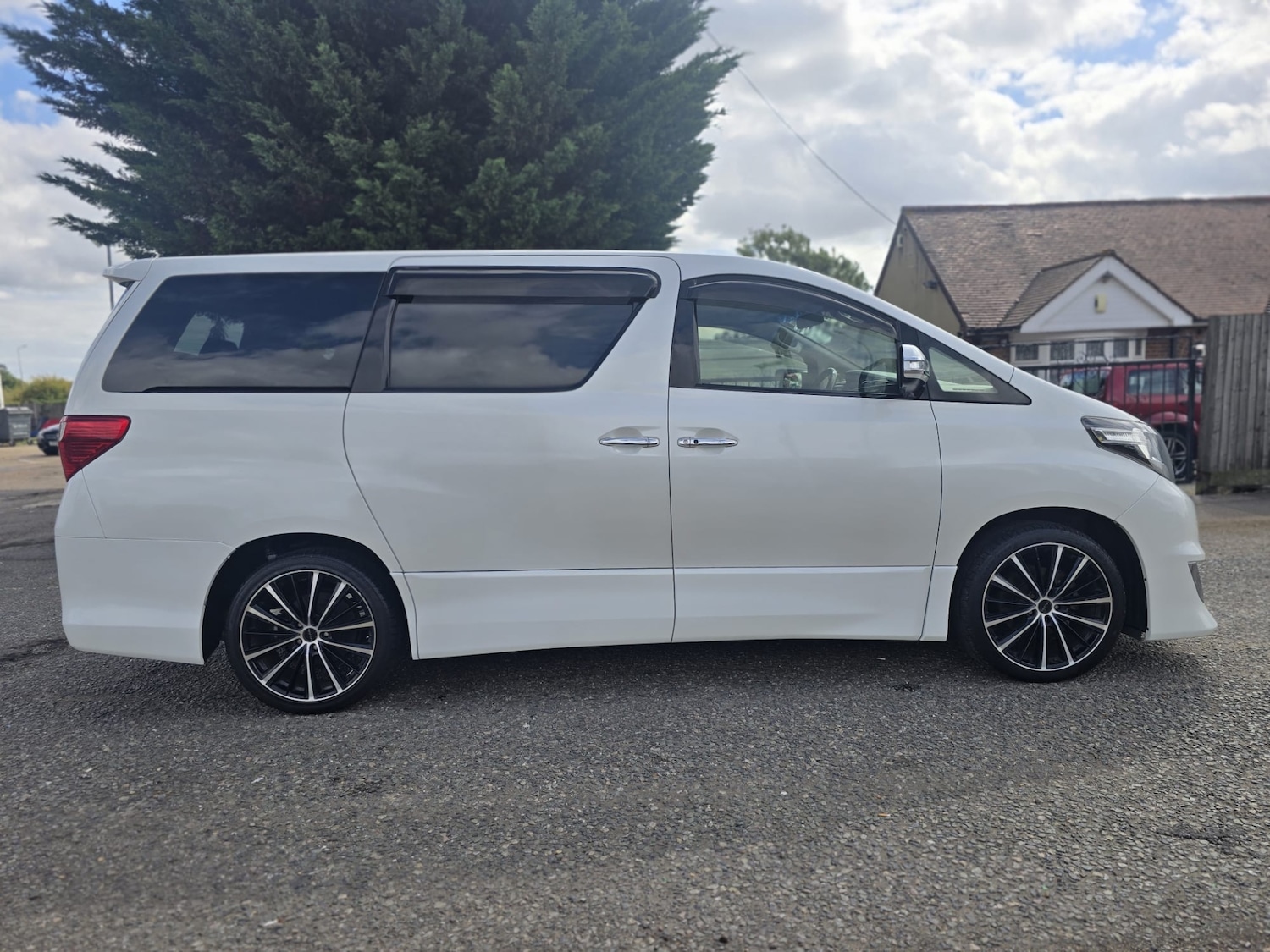 Used Toyota Alphard 2012 for sale - 76007175: Photo 7