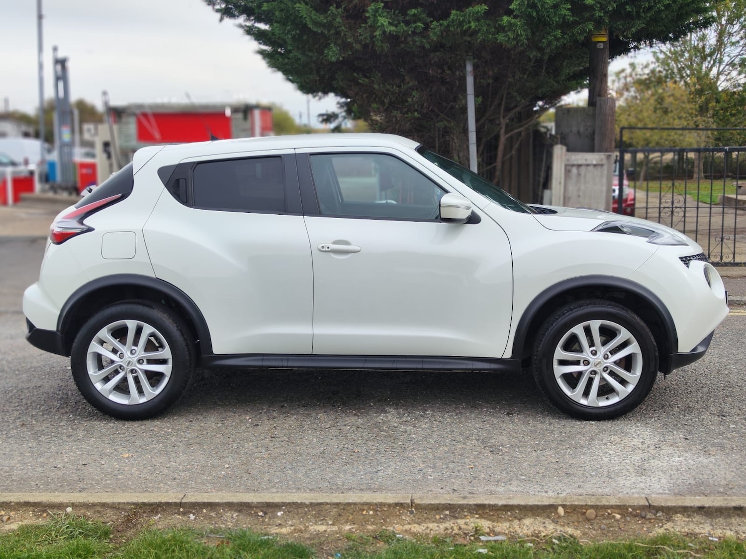 Used Nissan Juke 2018 for sale - 76309970: Photo 3