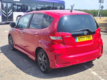 Used Honda Jazz 2014 for sale - 79342127: Photo