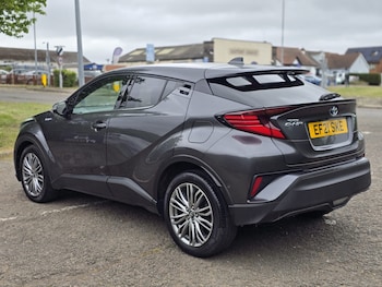 Used Toyota C-HR 2021 for sale - 78210267: Photo