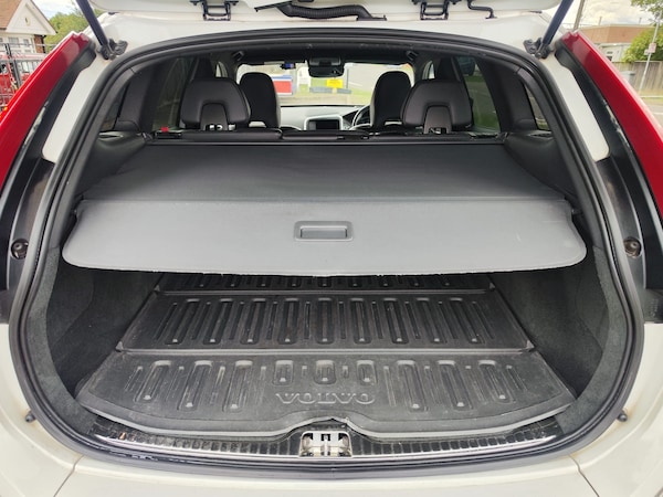 Used Volvo XC60 2015 for sale - 75453853: Photo 23