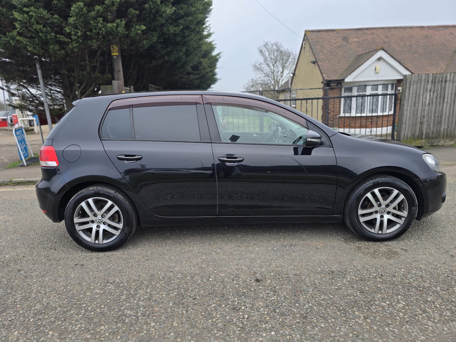 Used Volkswagen Golf 2011 for sale - 77729842: Photo 7