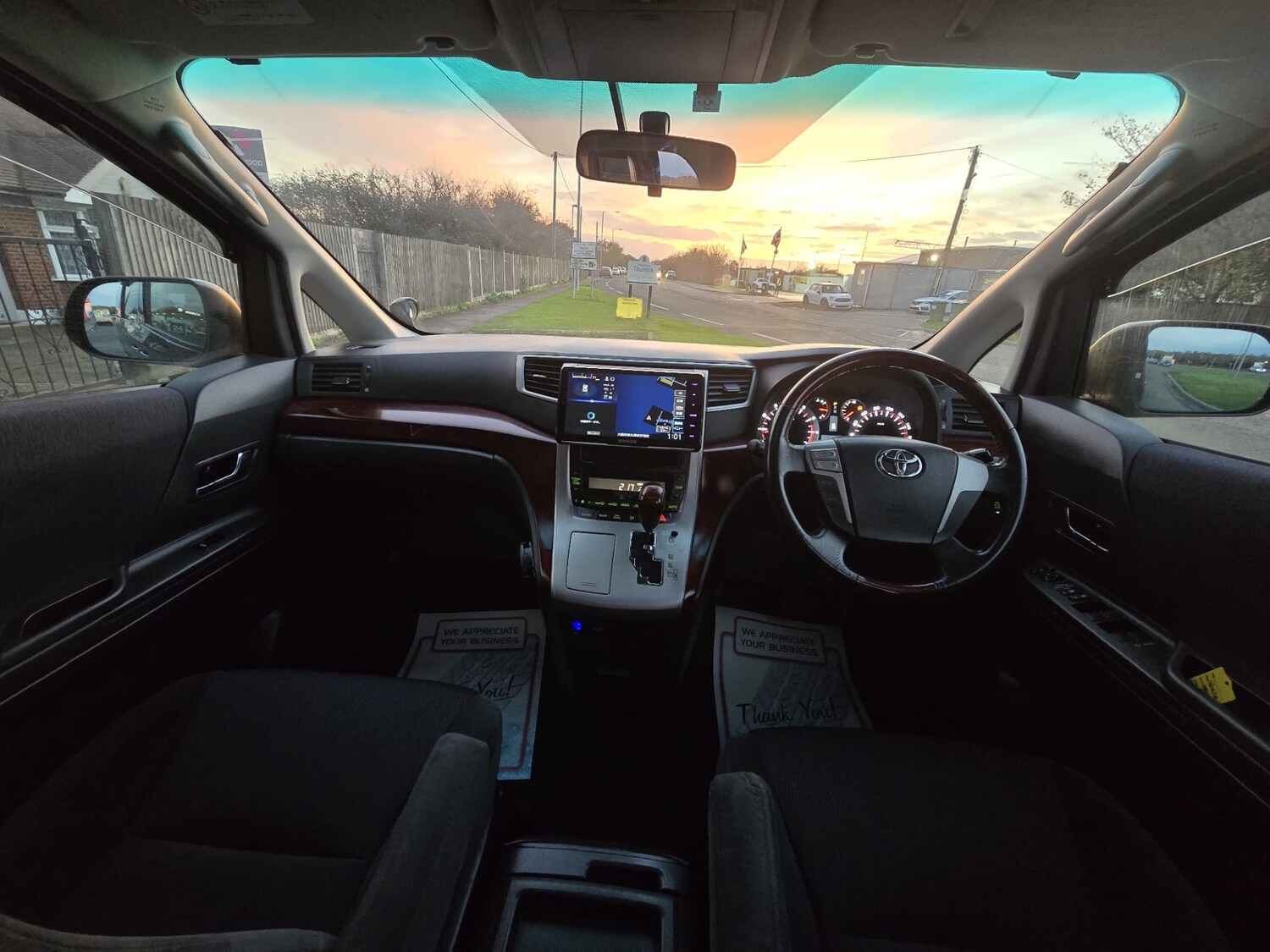 Used Toyota Vellfire 2009 for sale - 75932009: Photo 25