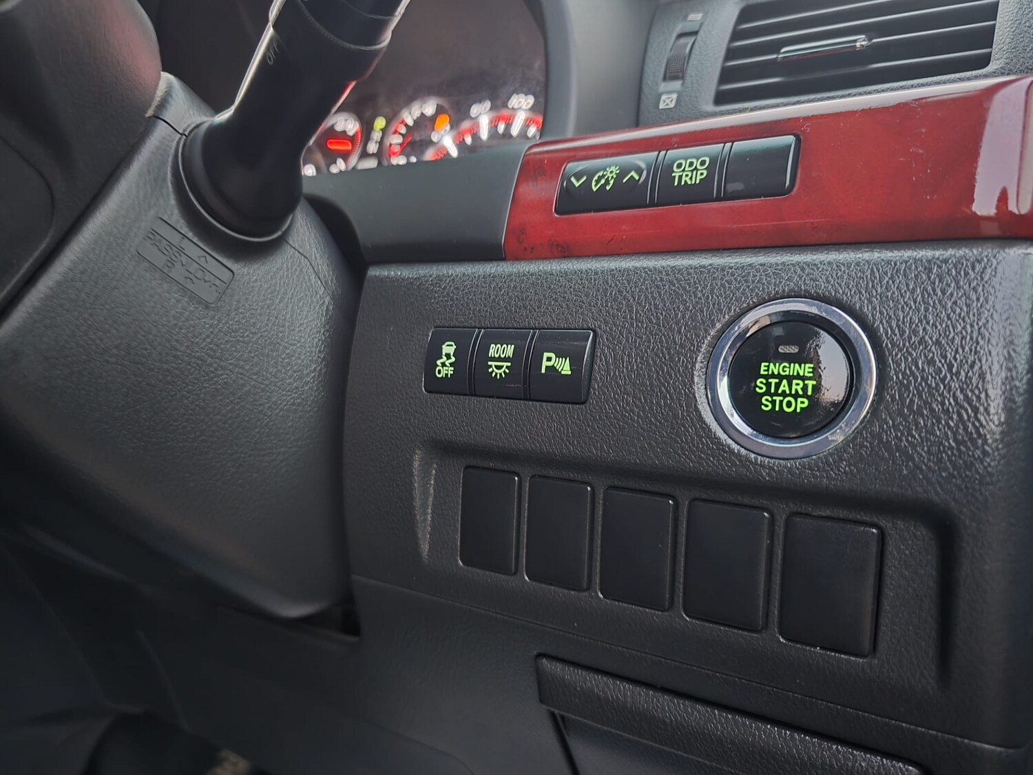 Used Toyota Vellfire 2009 for sale - 75932009: Photo 27