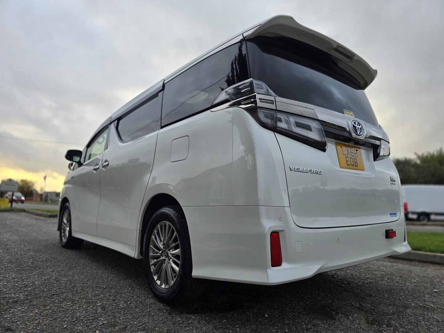 Used Toyota Vellfire 2018 for sale - 76463982: Photo 11