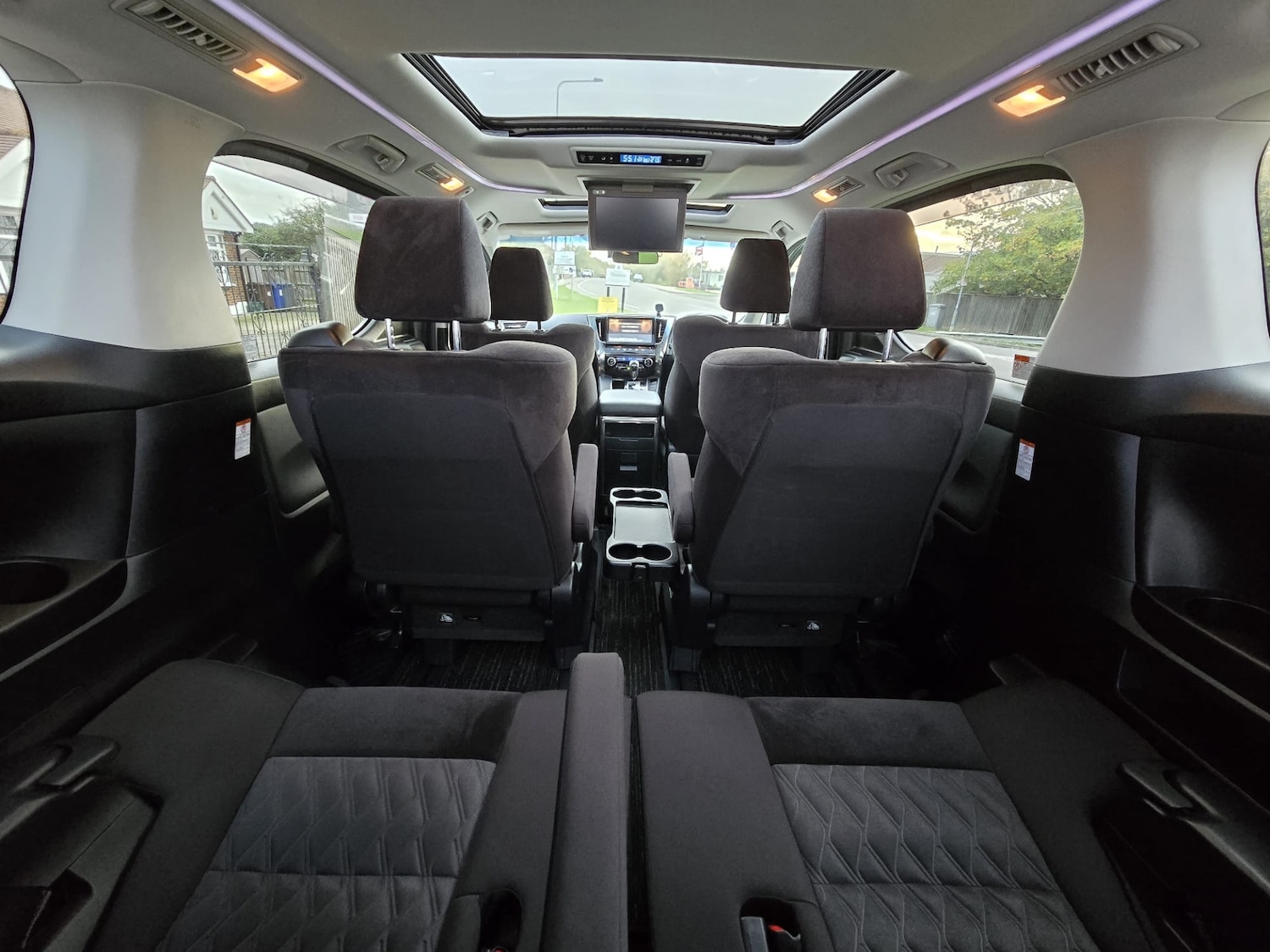 Used Toyota Vellfire 2018 for sale - 76463982: Photo 23