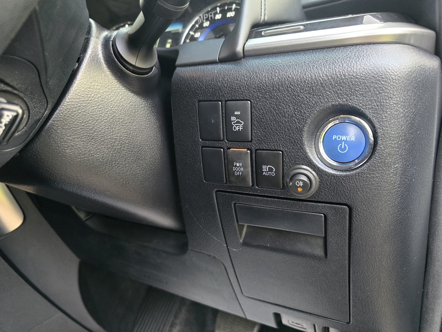 Used Toyota Vellfire 2018 for sale - 76463982: Photo 29