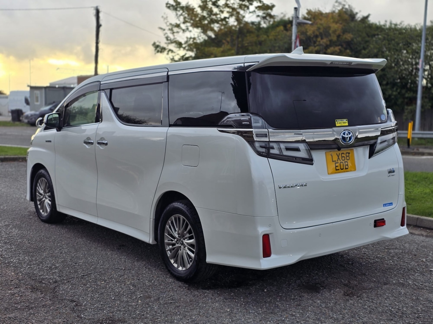Used Toyota Vellfire 2018 for sale - 76463982: Photo 4