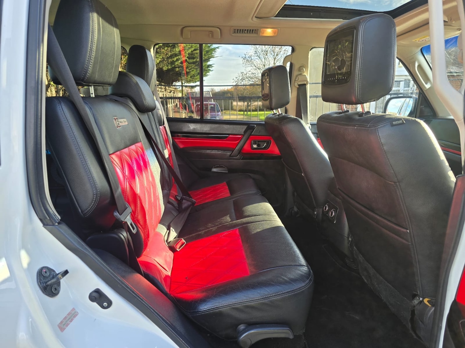 Used Mitsubishi Shogun 2016 for sale - 76778131: Photo 15