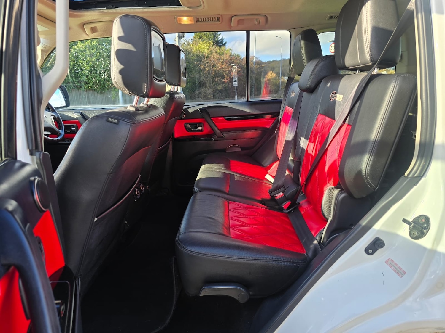 Used Mitsubishi Shogun 2016 for sale - 76778131: Photo 16