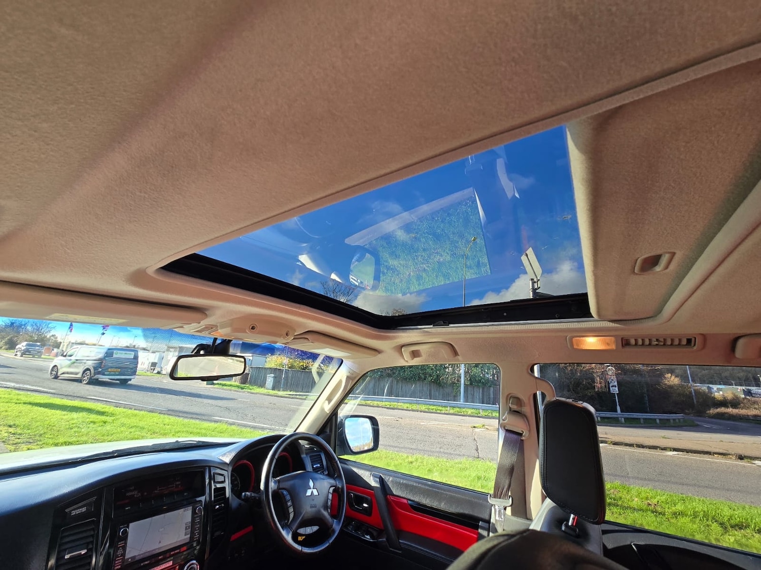 Used Mitsubishi Shogun 2016 for sale - 76778131: Photo 25