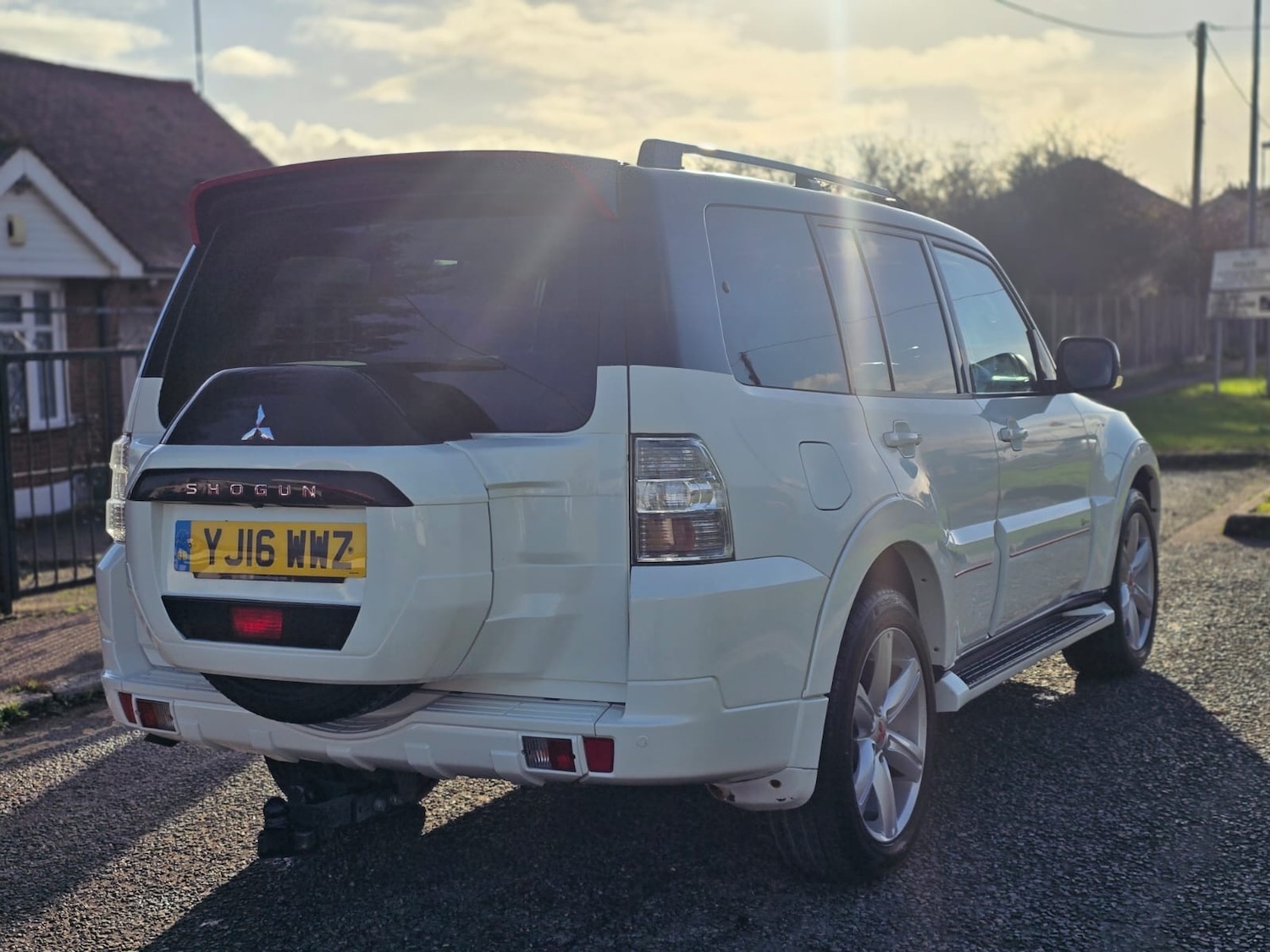 Used Mitsubishi Shogun 2016 for sale - 76778131: Photo 3