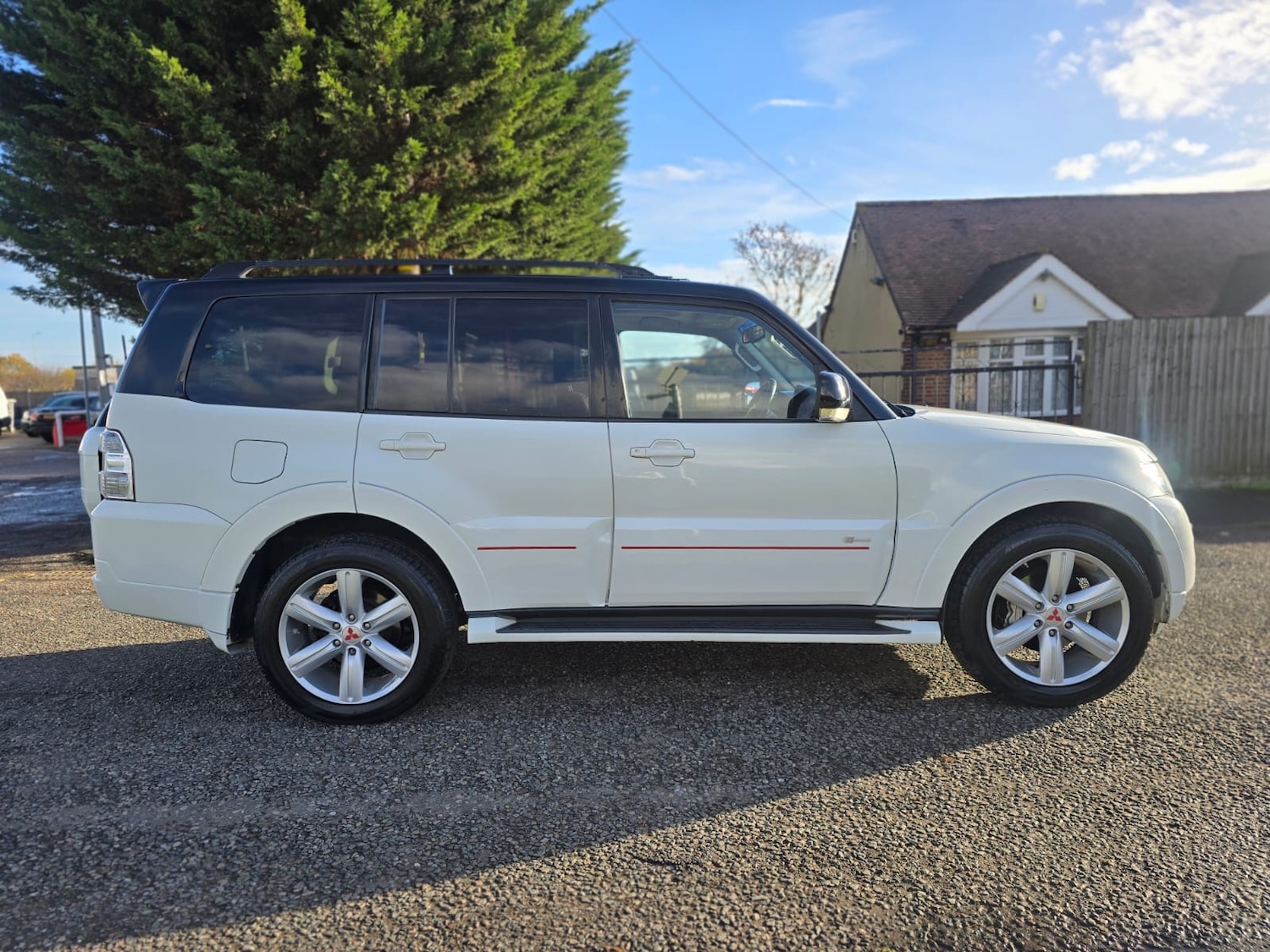 Used Mitsubishi Shogun 2016 for sale - 76778131: Photo 7
