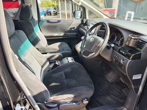 Used Toyota Vellfire 2011 for sale - 75295783: Photo 9