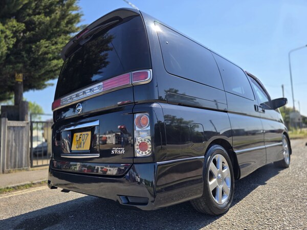 Used Nissan Elgrand 2021 for sale - 74614781: Photo 11