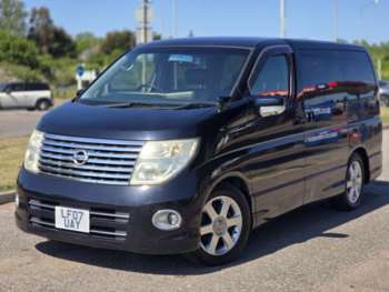 Used Nissan Elgrand  for sale - 74614781: Photo