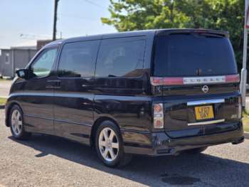 Used Nissan Elgrand  for sale - 74614781: Photo