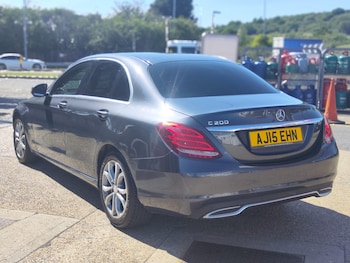 Used Mercedes-Benz C Class 2015 for sale - 79087815: Photo