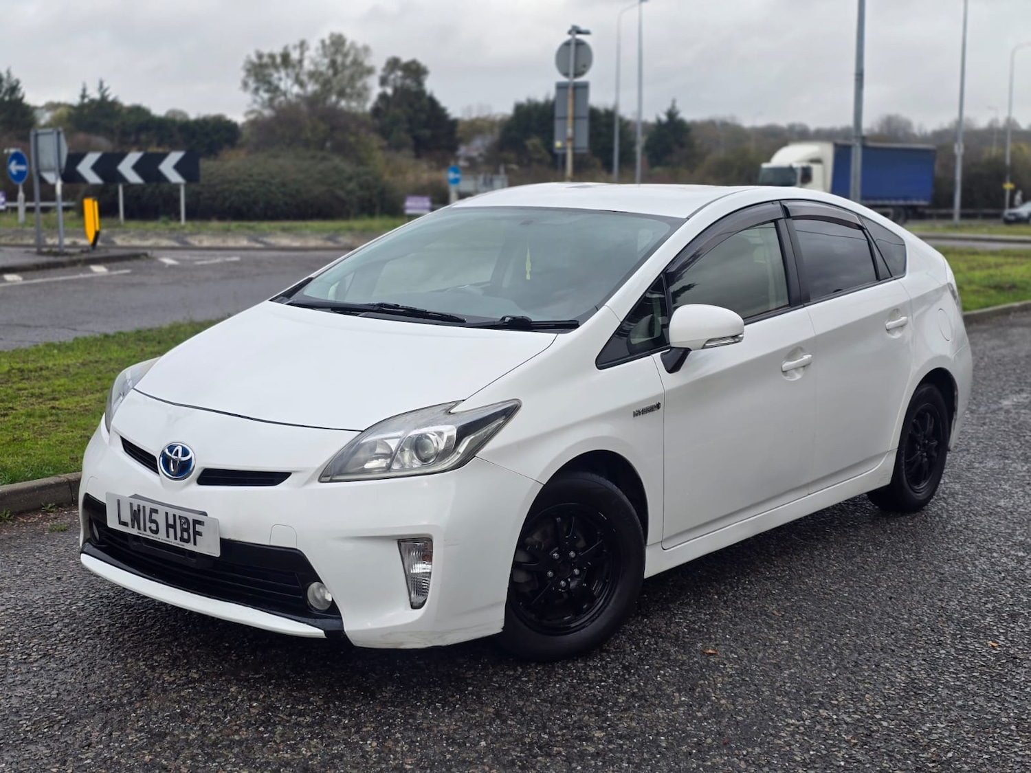Used Toyota Prius 2022 for sale - 76542535: Photo 2