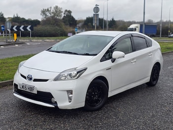 Used Toyota Prius 2015 for sale - 76542535: Photo