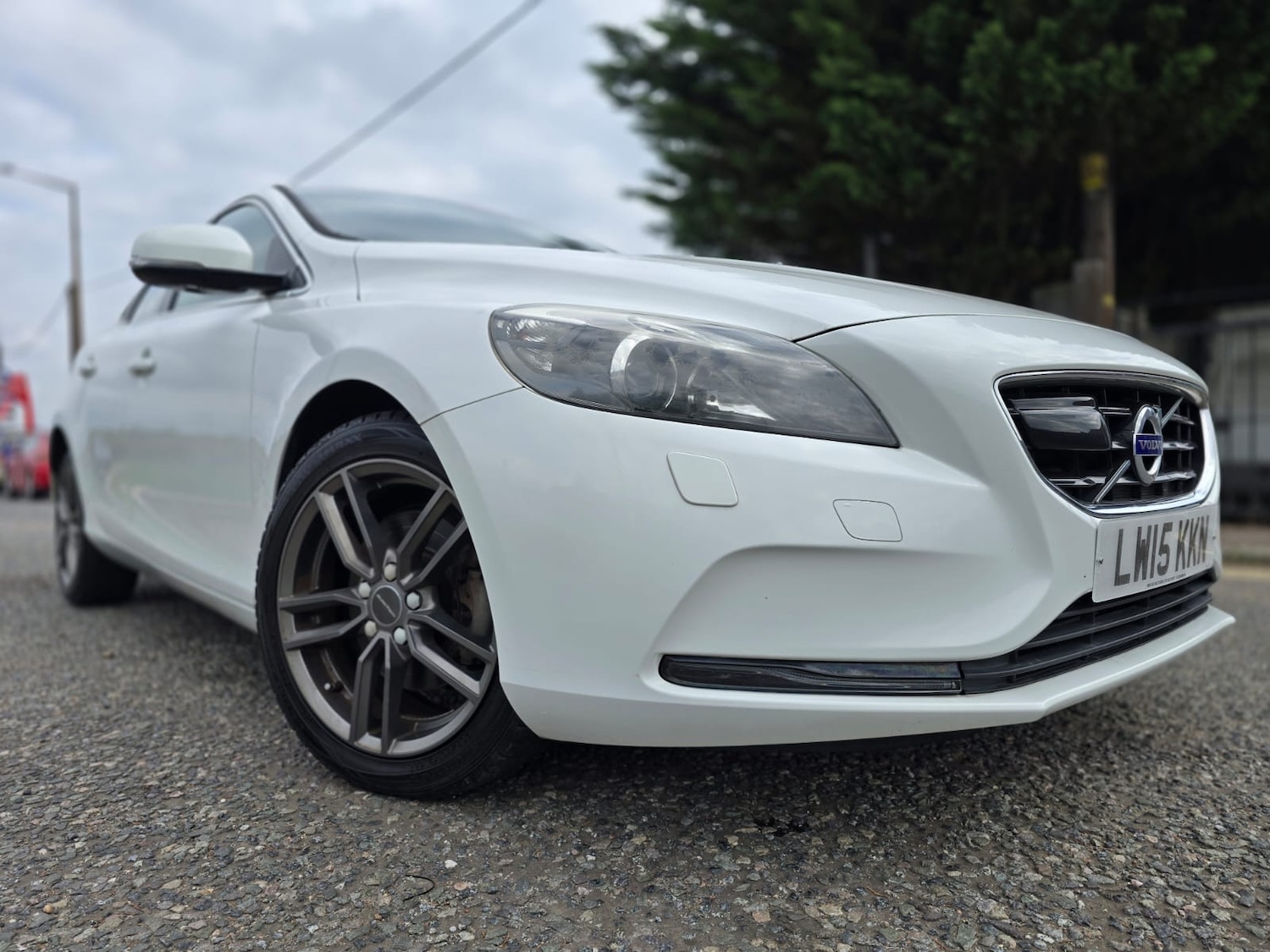Used Volvo V40 2015 for sale - 76078064: Photo 9