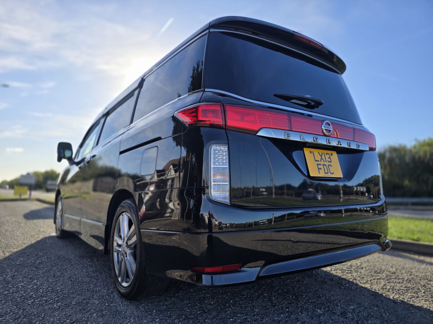 Used Nissan Elgrand 2013 for sale - 76067335: Photo 11