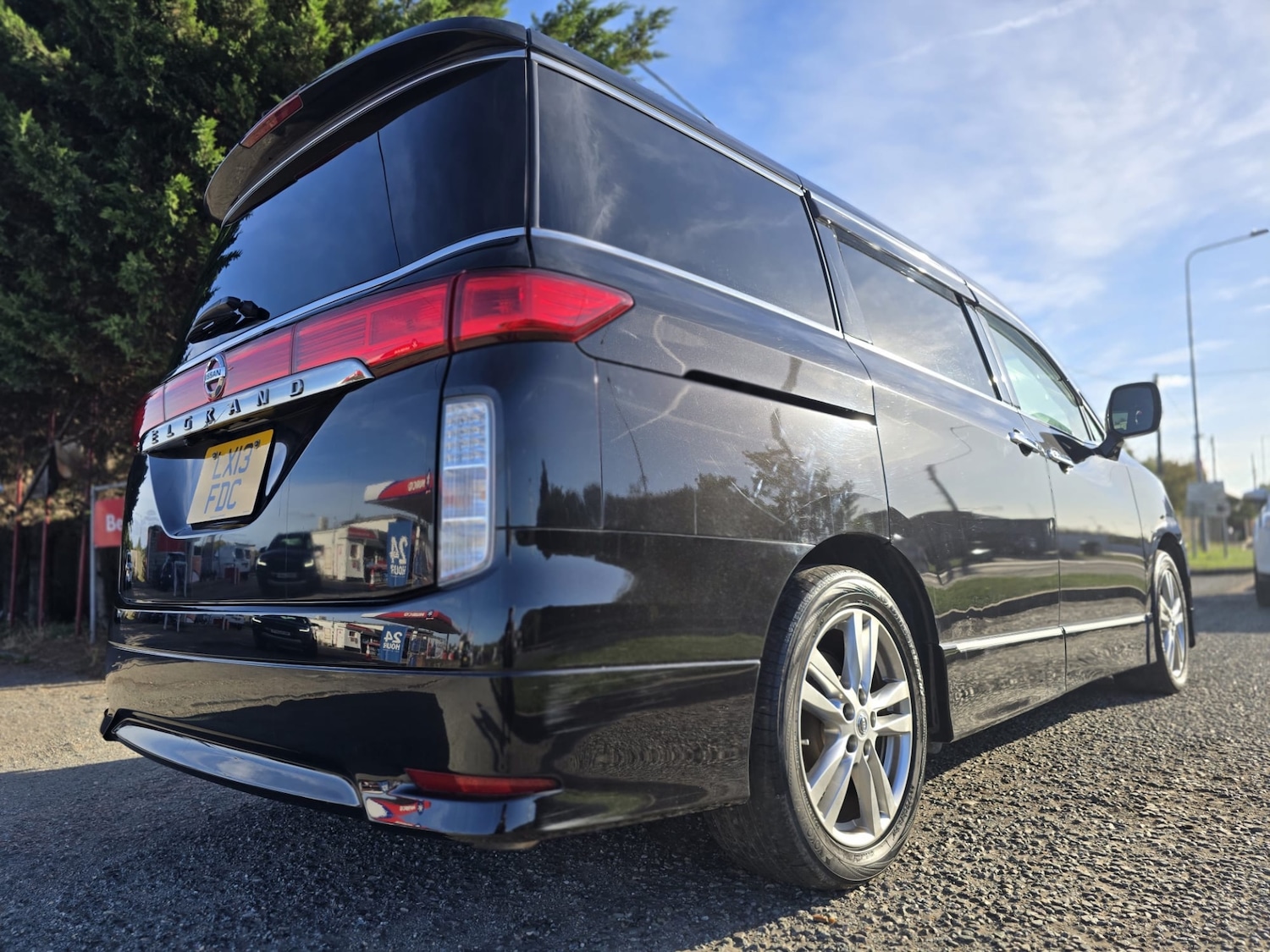 Used Nissan Elgrand 2013 for sale - 76067335: Photo 12