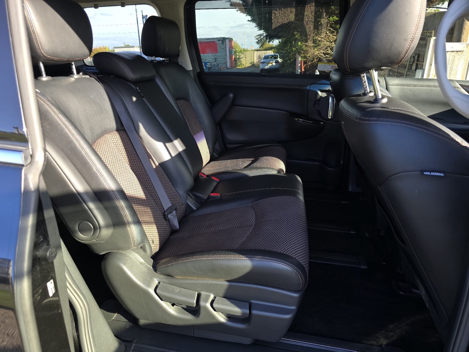 Used Nissan Elgrand 2013 for sale - 76067335: Photo 17