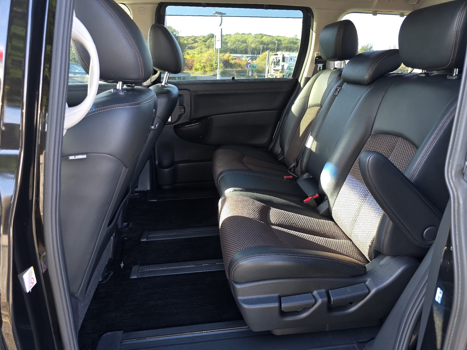 Used Nissan Elgrand 2013 for sale - 76067335: Photo 18