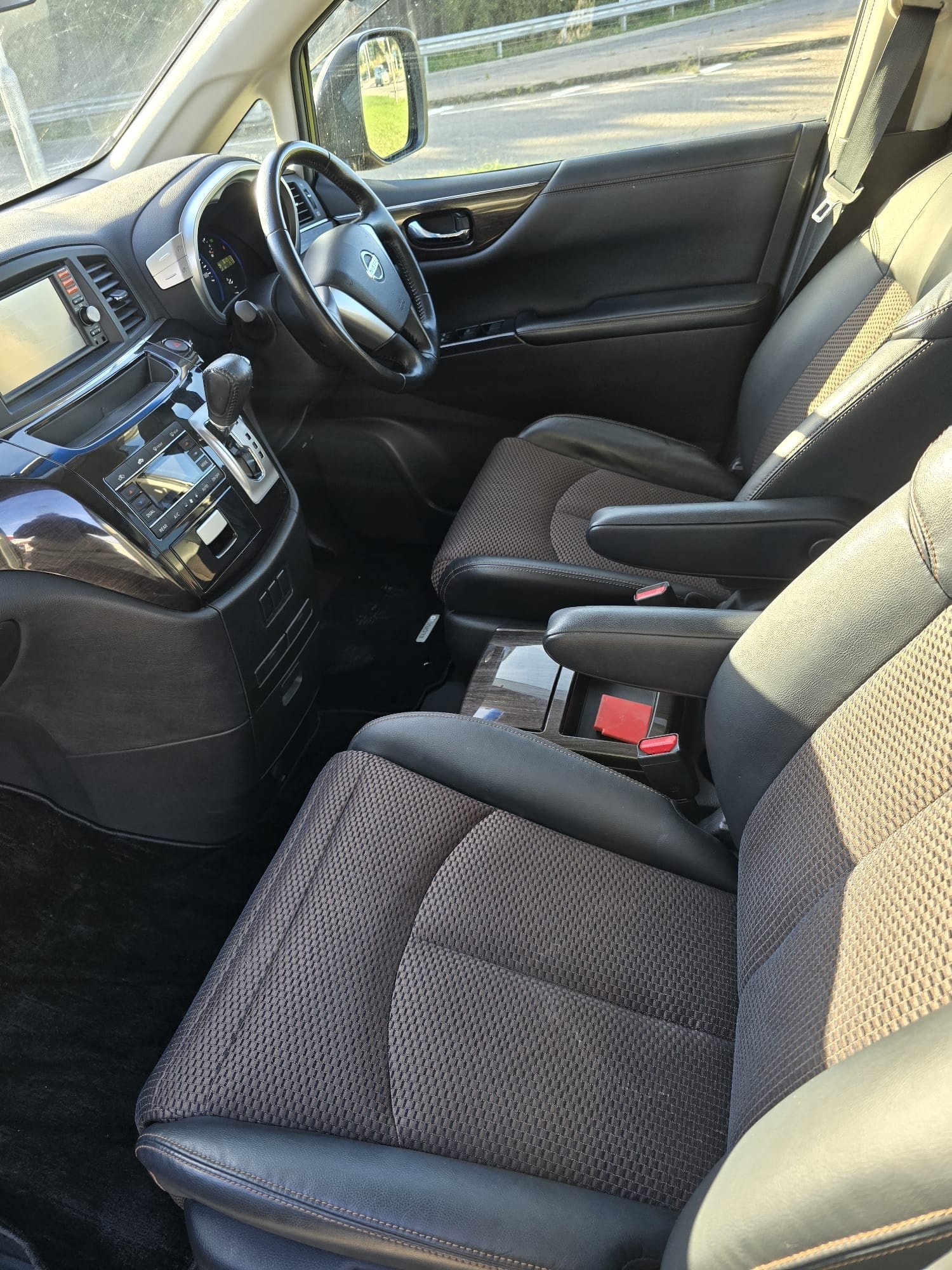 Used Nissan Elgrand 2013 for sale - 76067335: Photo 20