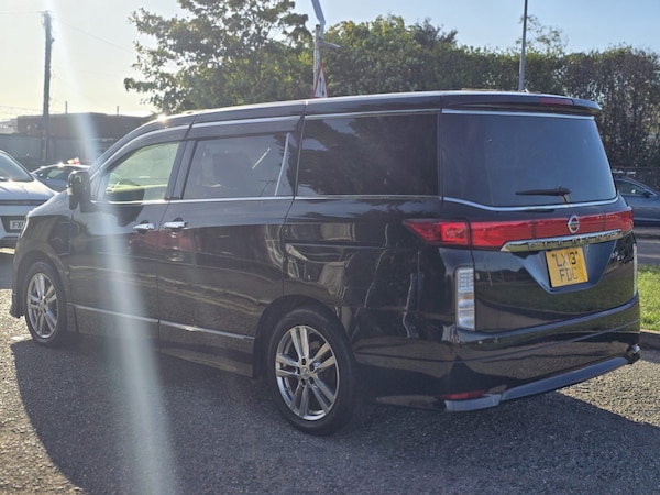 Used Nissan Elgrand 2013 for sale - 76067335: Photo 4
