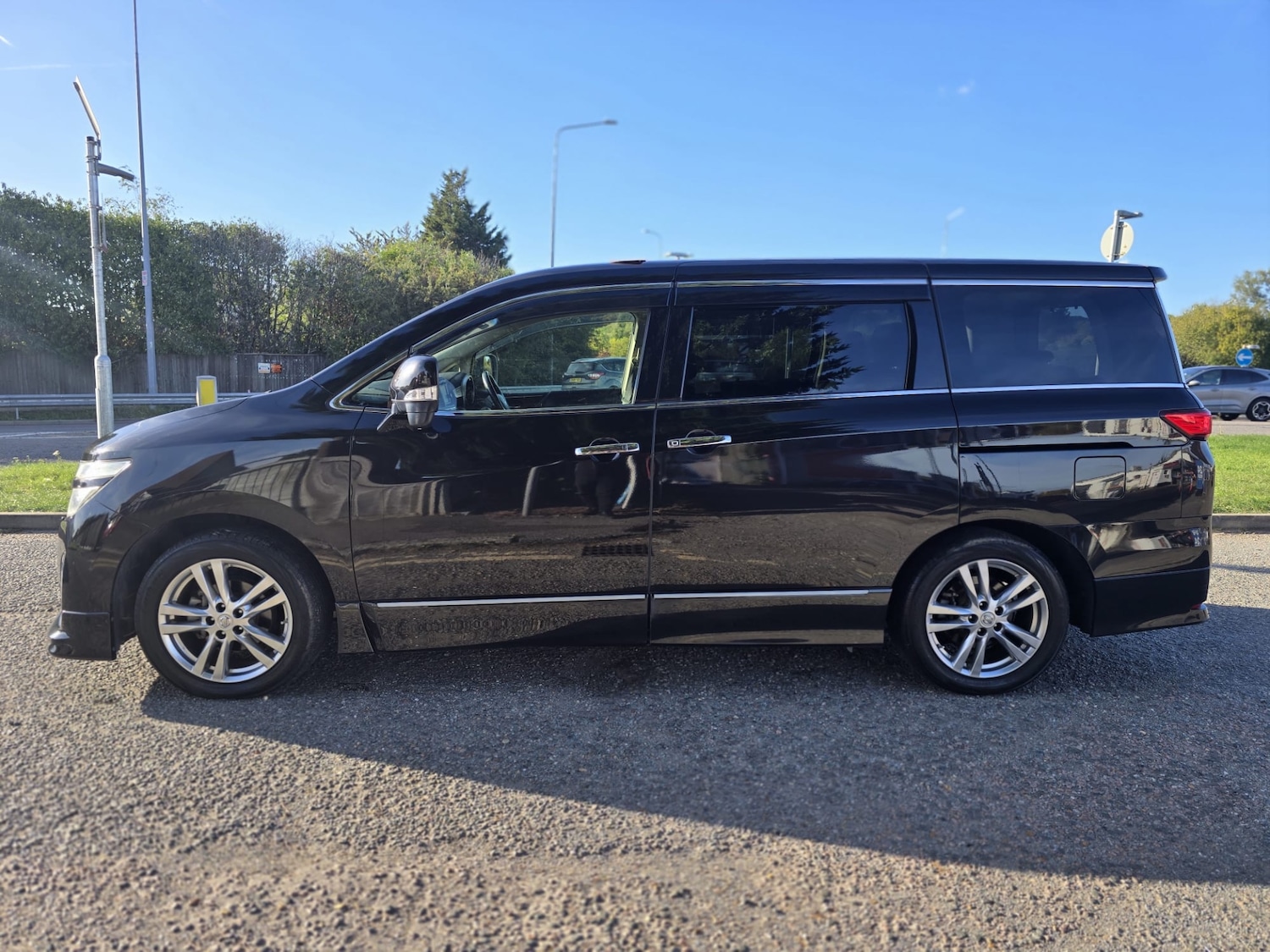 Used Nissan Elgrand 2013 for sale - 76067335: Photo 8