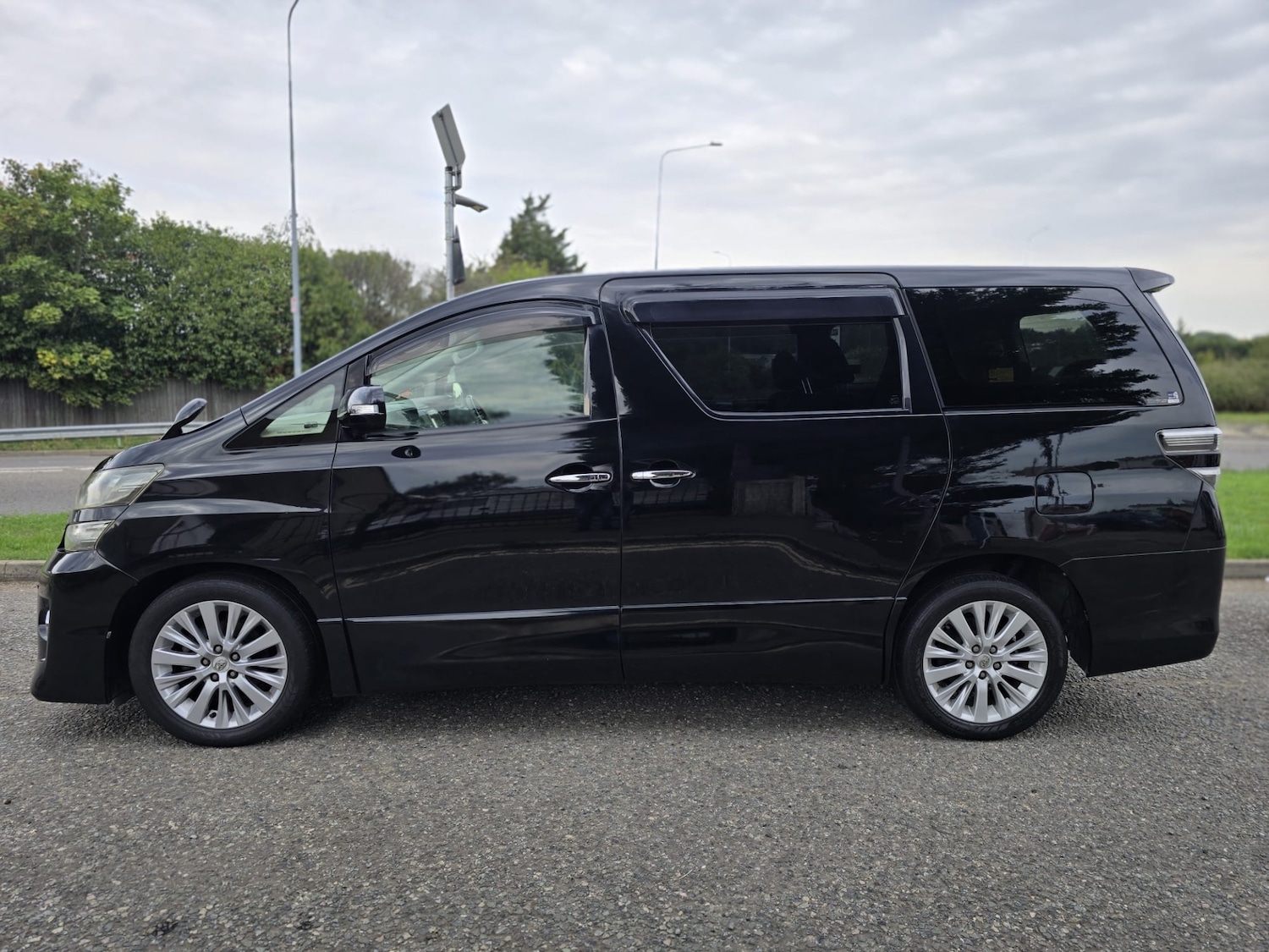 Used Toyota Vellfire 12 for sale - 76017191: Photo 8