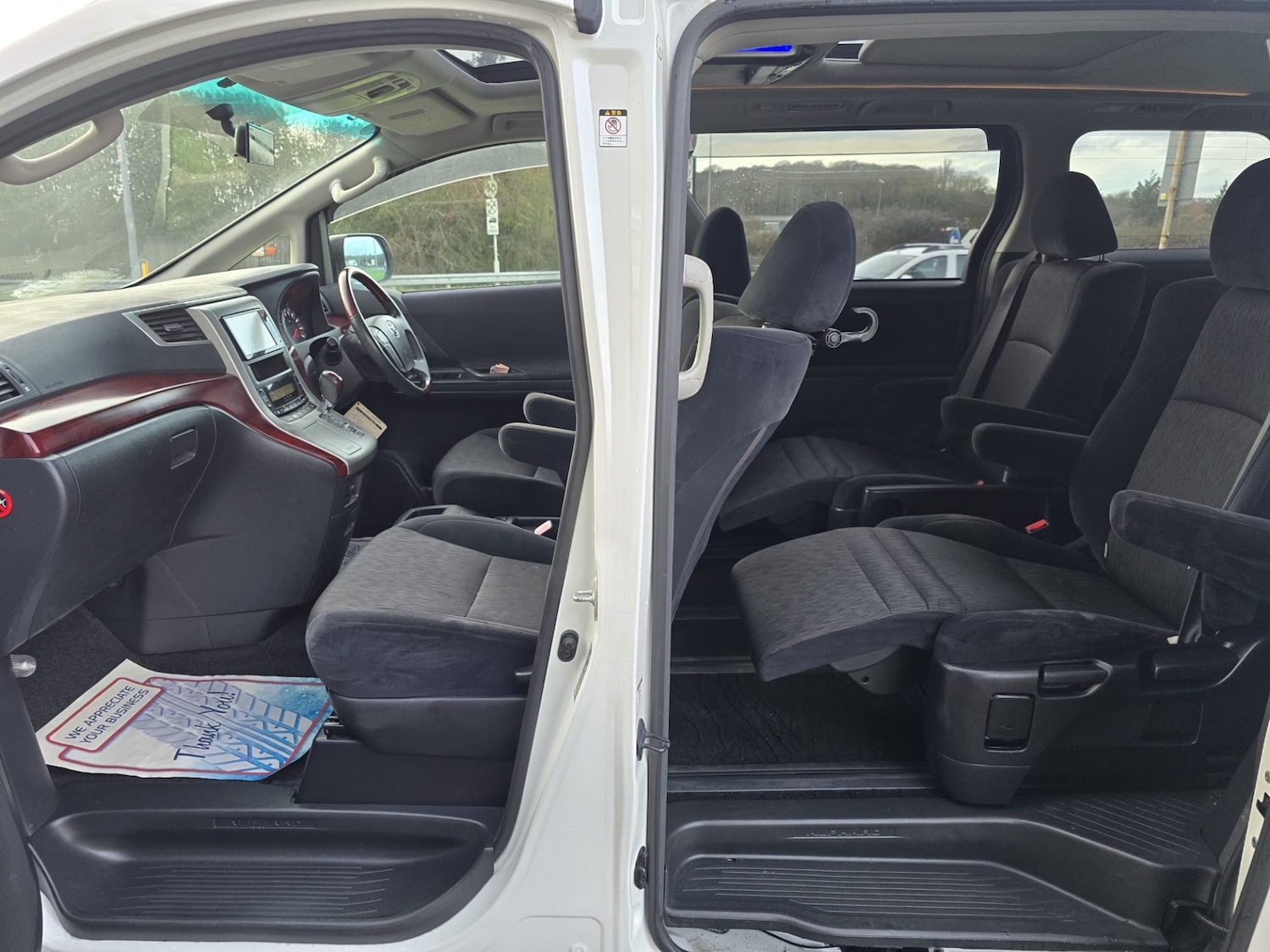 Used Toyota Alphard 2009 for sale - 77530378: Photo 17