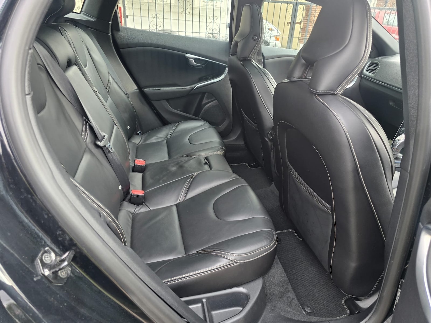 Used Volvo V40 2013 for sale - 76088805: Photo 15