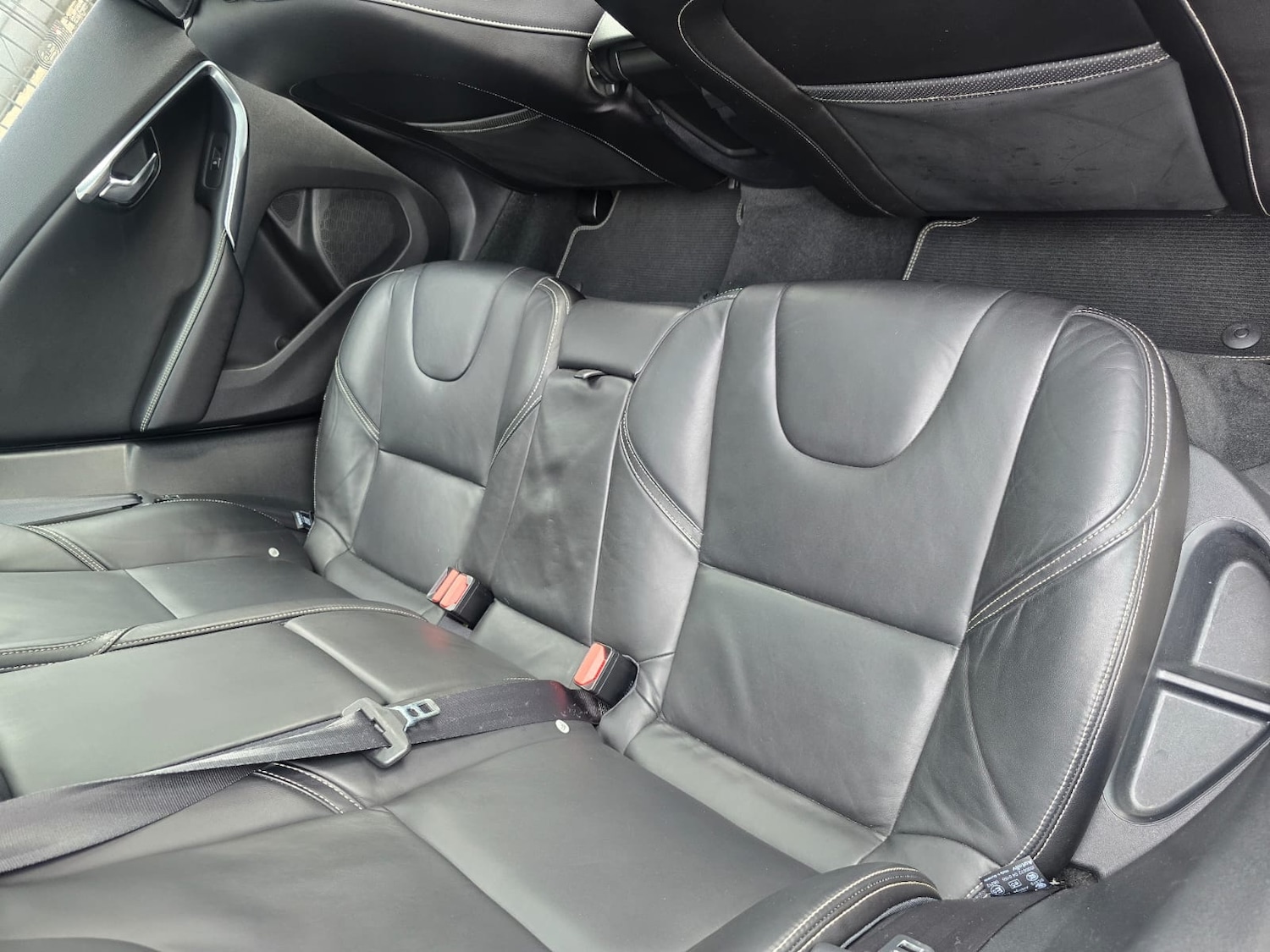 Used Volvo V40 2013 for sale - 76088805: Photo 19