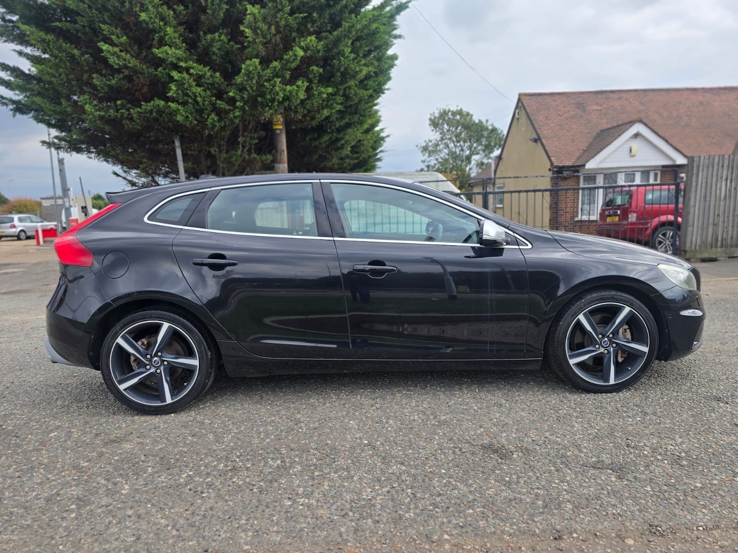 Used Volvo V40 2013 for sale - 76088805: Photo 7