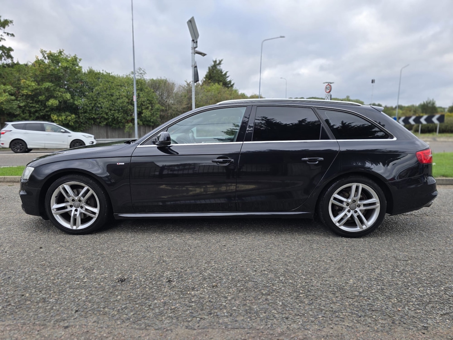 Used Audi A4 2014 for sale - 75997110: Photo 8