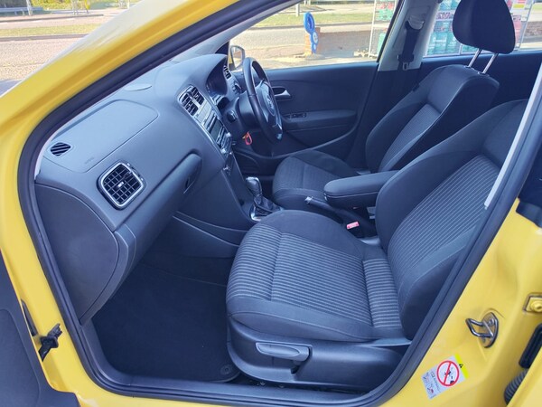 Used Volkswagen Polo 2010 for sale - 74854631: Photo 10
