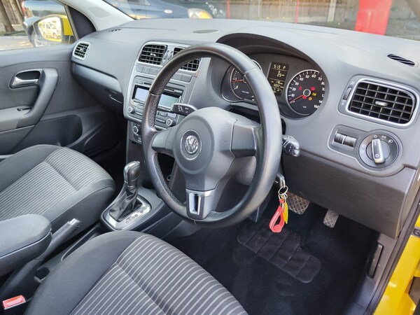 Used Volkswagen Polo 2010 for sale - 74854631: Photo 14
