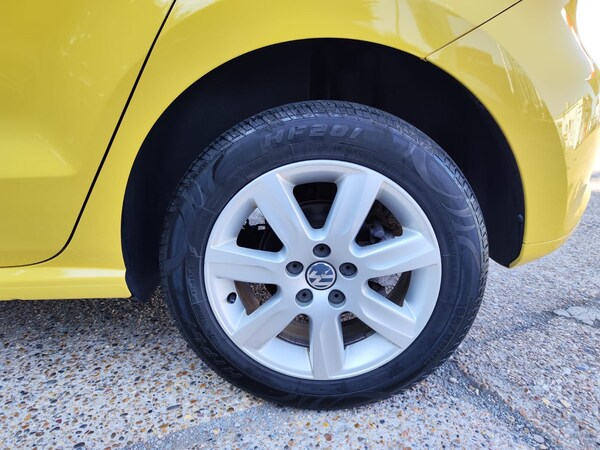 Used Volkswagen Polo 2010 for sale - 74854631: Photo 20