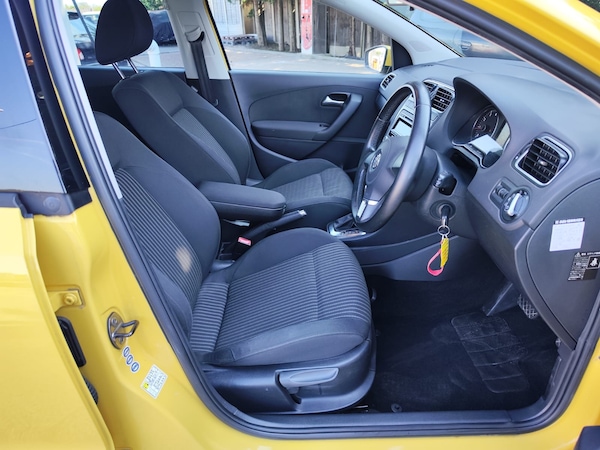 Used Volkswagen Polo 2010 for sale - 74854631: Photo 9