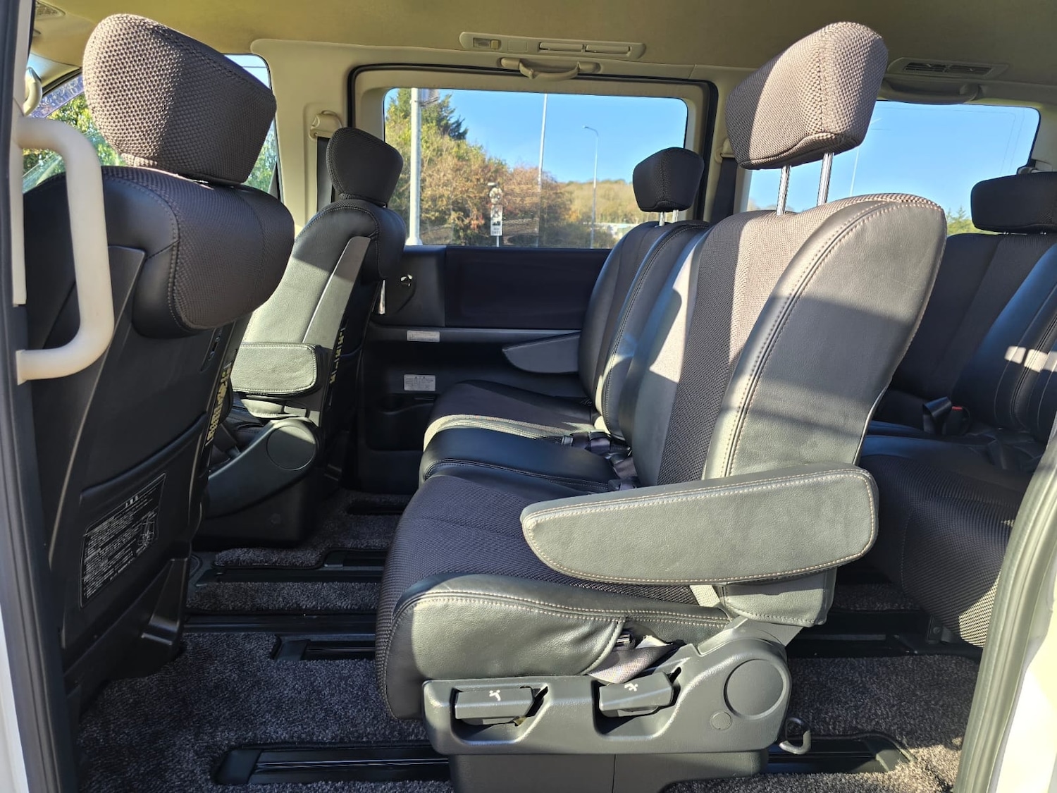 Used Nissan Elgrand 2006 for sale - 76599690: Photo 16