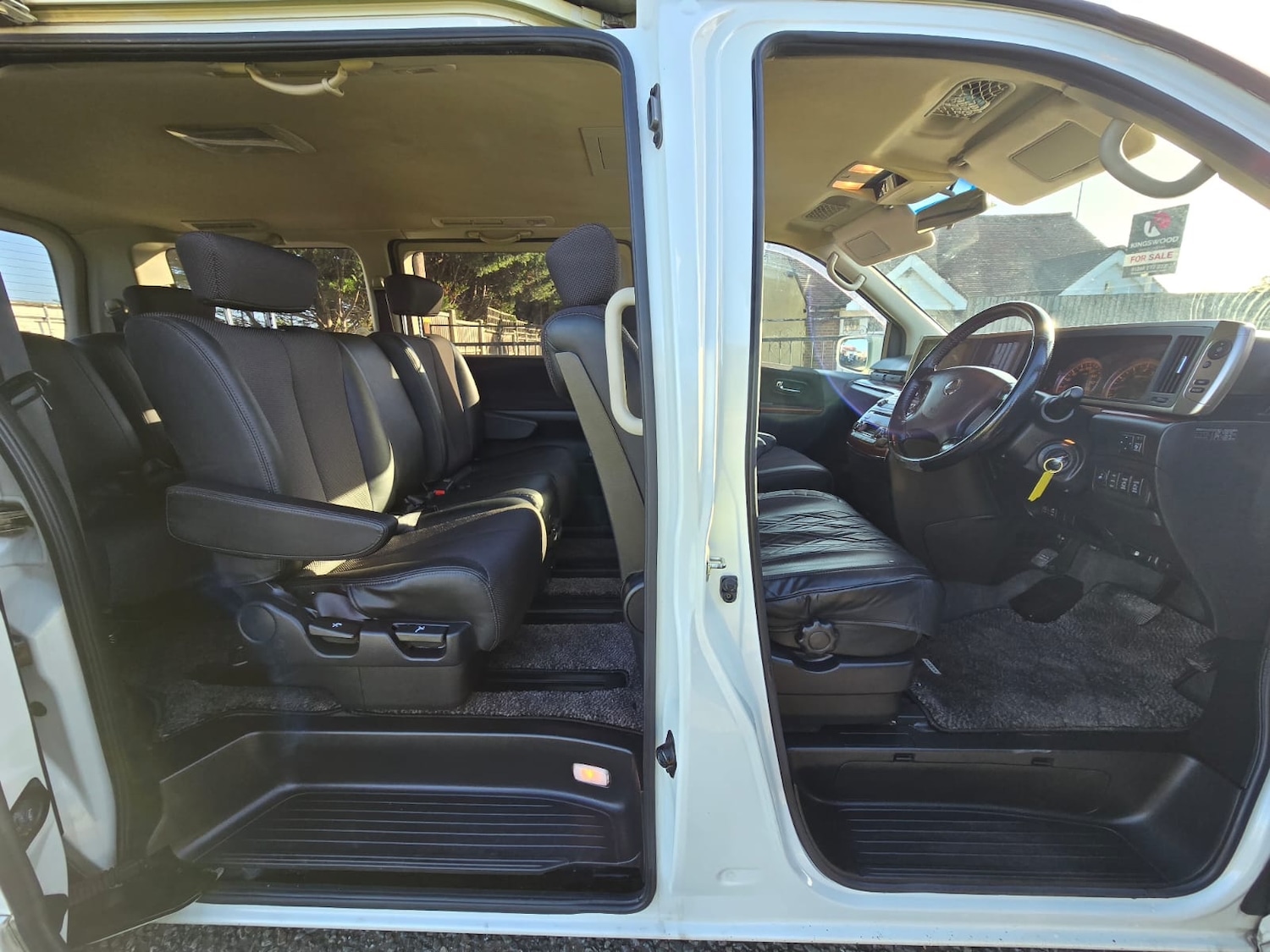 Used Nissan Elgrand 2006 for sale - 76599690: Photo 17