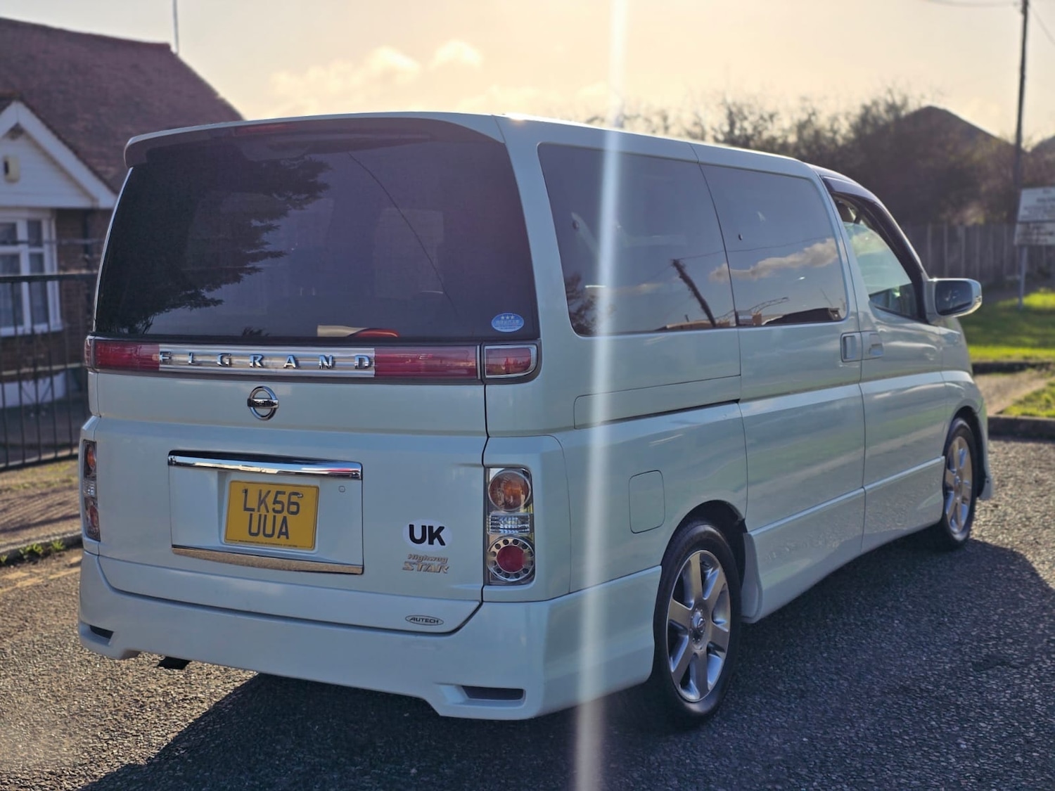 Used Nissan Elgrand 2006 for sale - 76599690: Photo 3