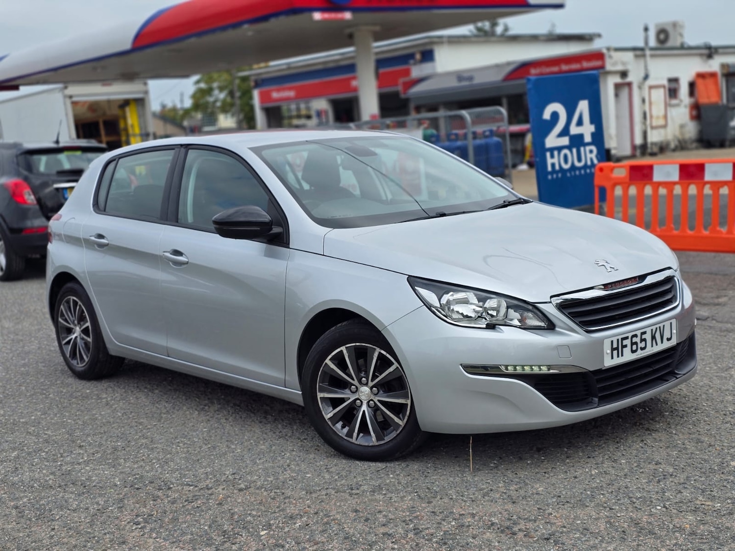 Used Peugeot 308 2015 for sale - 76243780: Photo 1